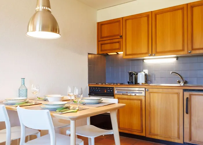 Ambassador 1-6 By Interhome *